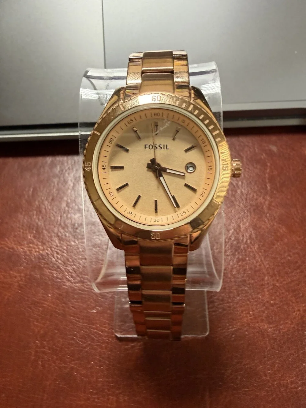 Fossil ES3019 Gold Tone Stainless Steel Women’s Watch Date Quartz Working